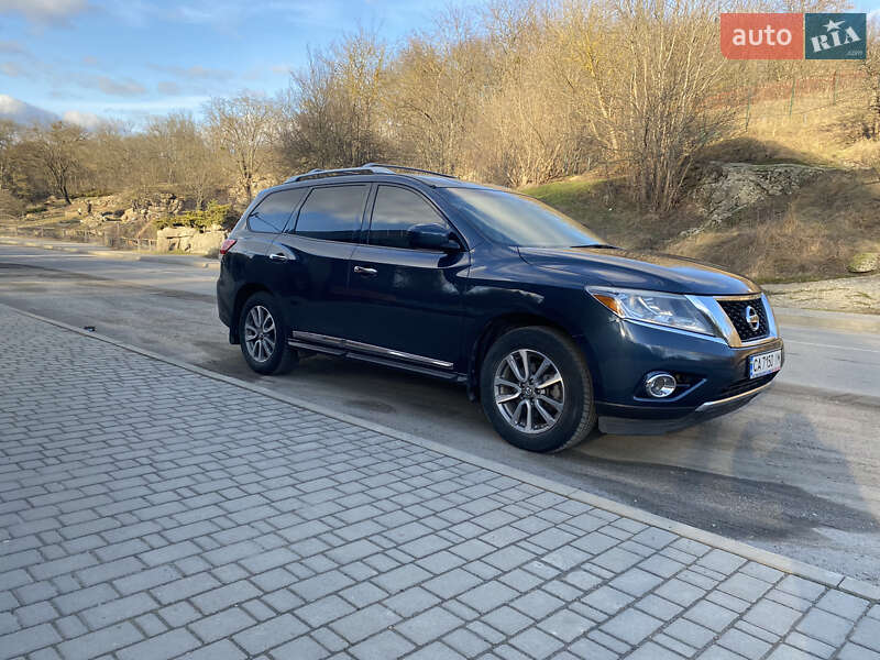 Позашляховик / Кросовер Nissan Pathfinder 2014 в Умані