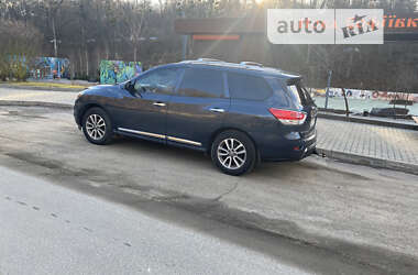 Внедорожник / Кроссовер Nissan Pathfinder 2014 в Умани