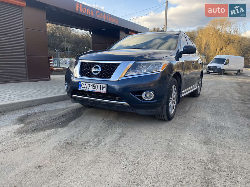 Позашляховик / Кросовер Nissan Pathfinder 2014 в Умані