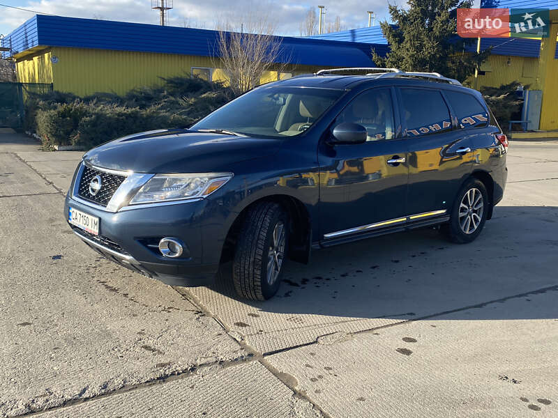 Позашляховик / Кросовер Nissan Pathfinder 2014 в Умані