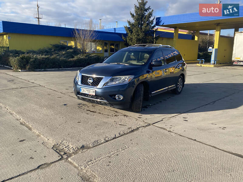 Позашляховик / Кросовер Nissan Pathfinder 2014 в Умані