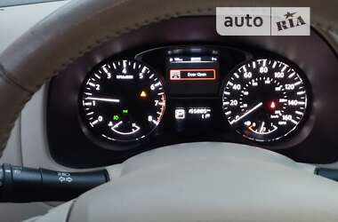 Позашляховик / Кросовер Nissan Pathfinder 2013 в Кривому Розі