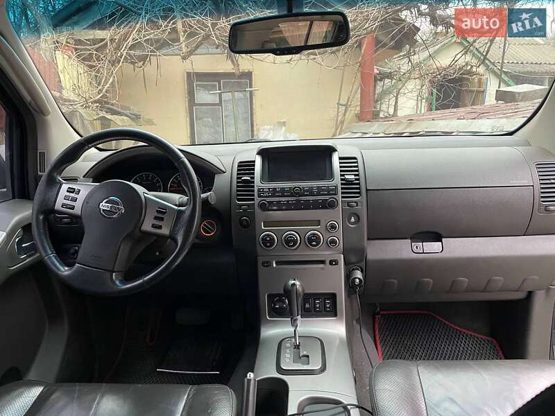 Позашляховик / Кросовер Nissan Pathfinder 2006 в Полтаві