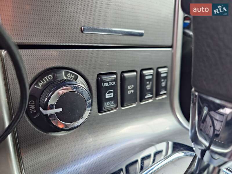 Внедорожник / Кроссовер Nissan Pathfinder 2010 в Киеве