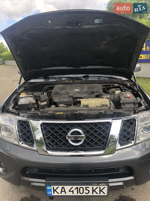 Позашляховик / Кросовер Nissan Pathfinder 2011 в Києві
