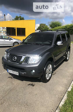 Позашляховик / Кросовер Nissan Pathfinder 2011 в Києві