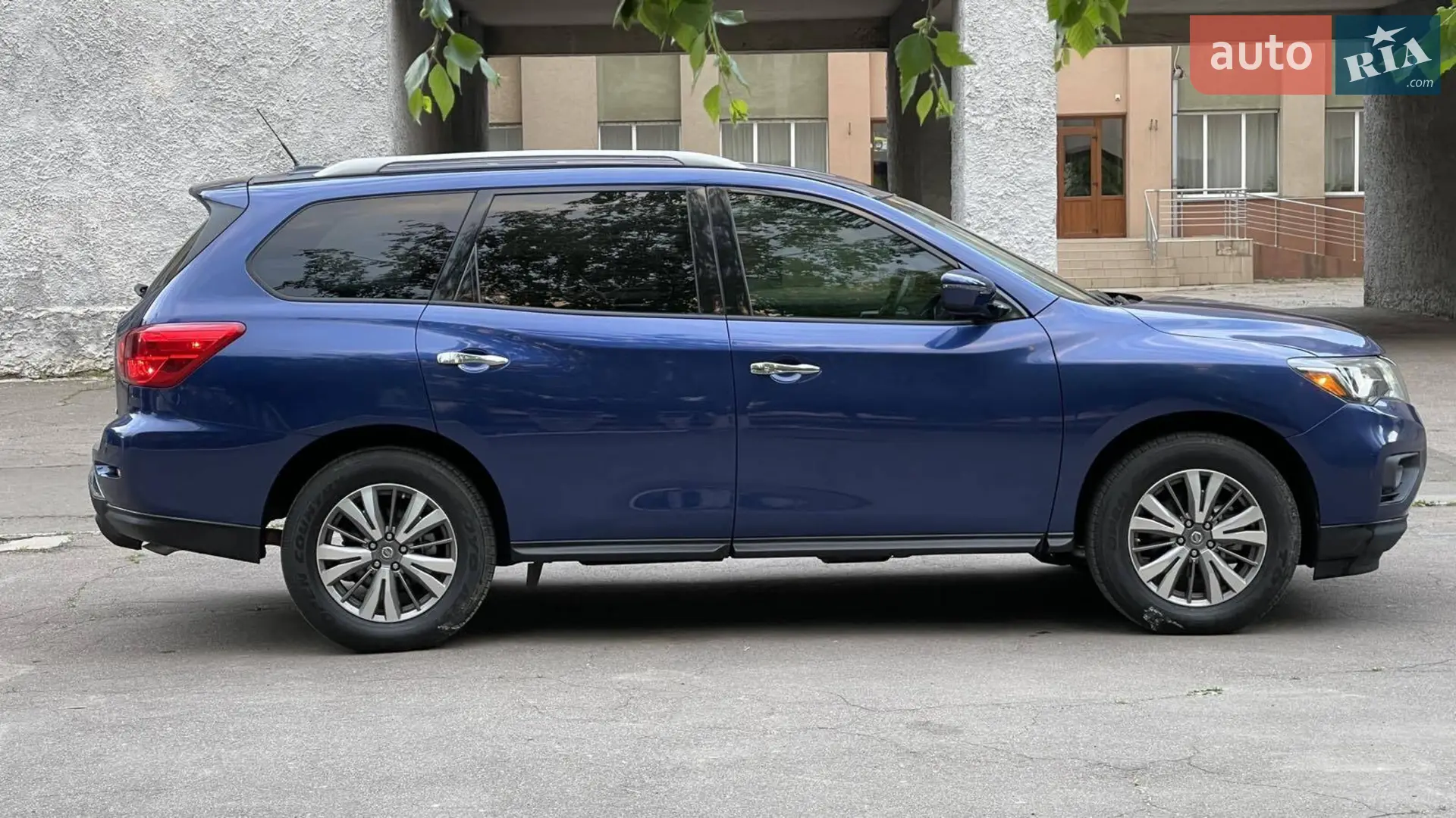 2018 Nissan Pathfinder - мініатюра 8