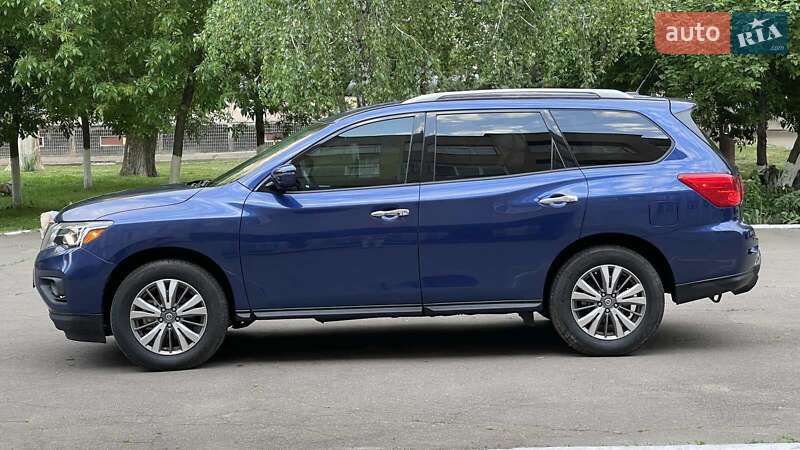 Внедорожник / Кроссовер Nissan Pathfinder 2018 в Одессе