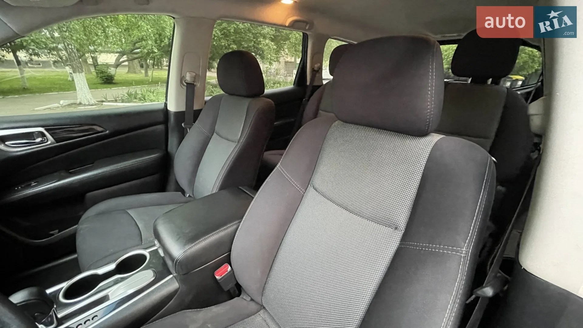 2018 Nissan Pathfinder - мініатюра 11