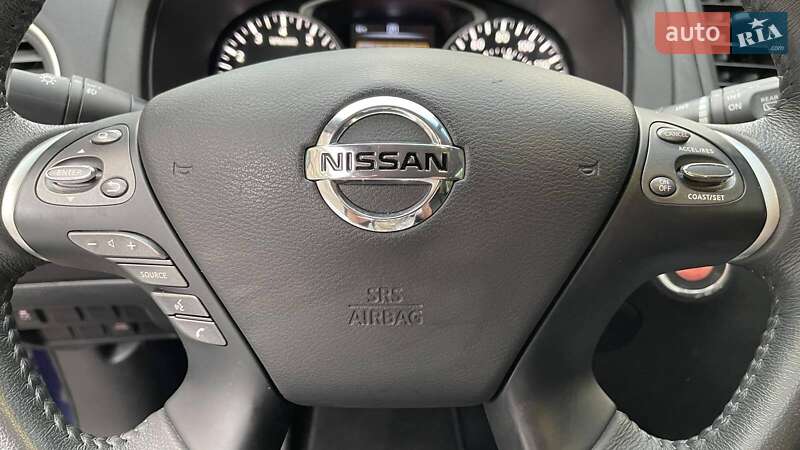 Внедорожник / Кроссовер Nissan Pathfinder 2018 в Одессе