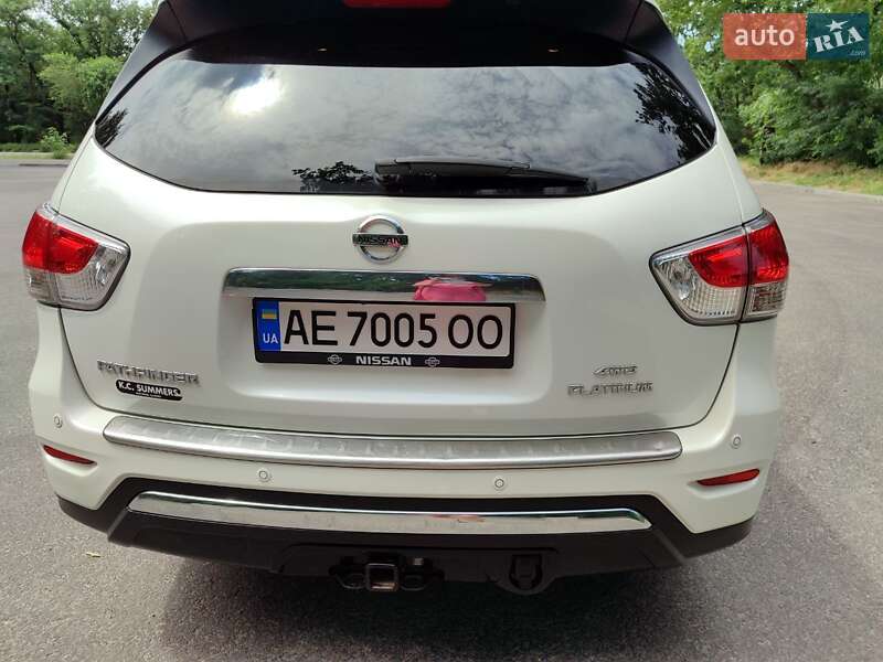 Позашляховик / Кросовер Nissan Pathfinder 2015 в Запоріжжі фото 6 Позашляховик / Кросовер Nissan Pathfinder 2015 в Запоріжжі
