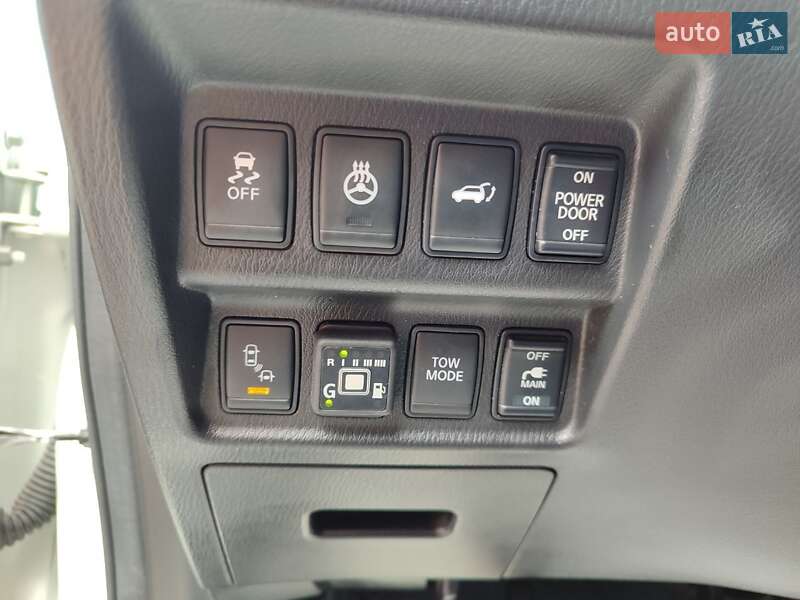 Позашляховик / Кросовер Nissan Pathfinder 2015 в Запоріжжі фото 11 Позашляховик / Кросовер Nissan Pathfinder 2015 в Запоріжжі