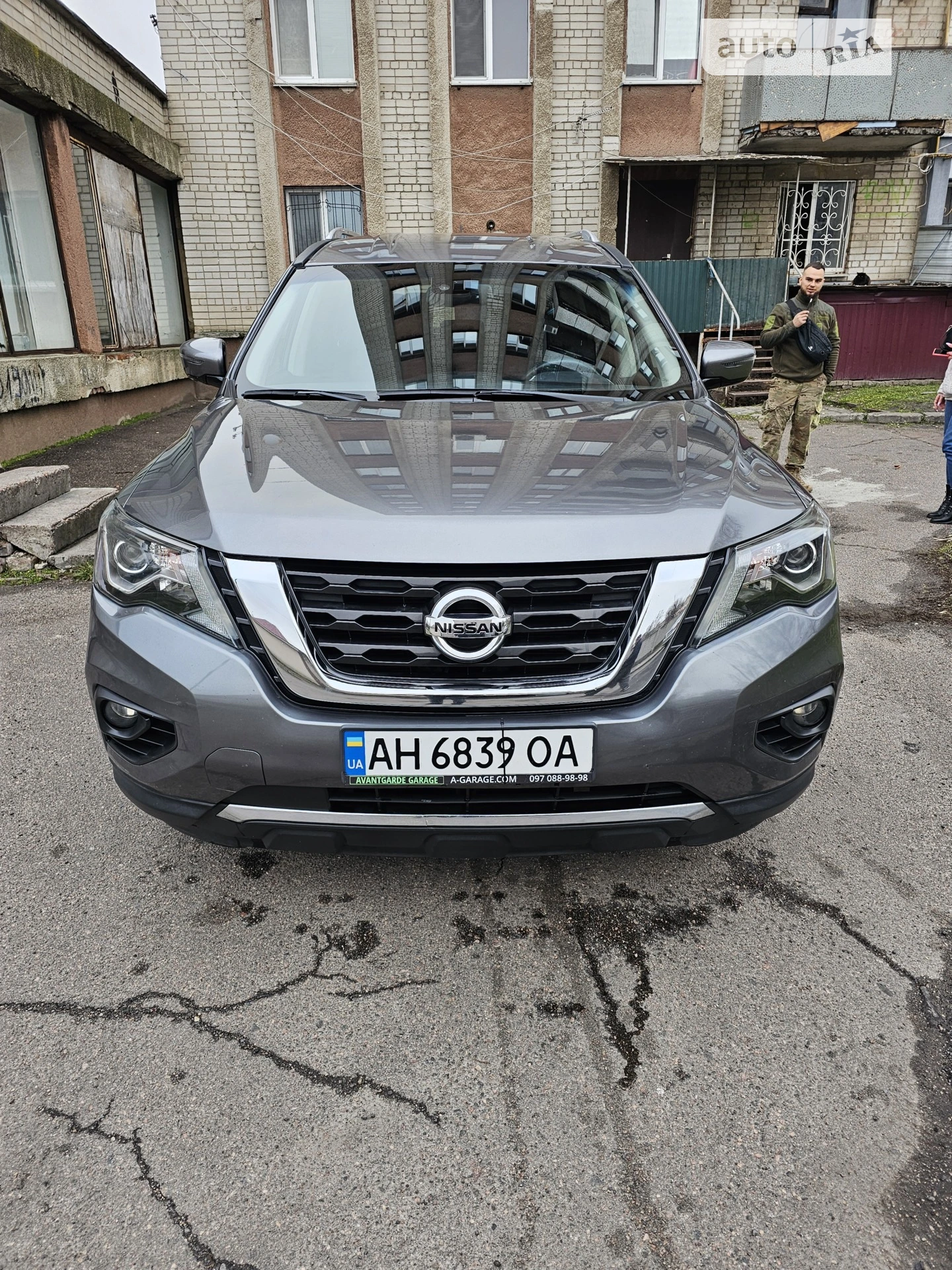 2017 Nissan Pathfinder - мініатюра 3