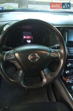 Внедорожник / Кроссовер Nissan Pathfinder 2014 в Днепре