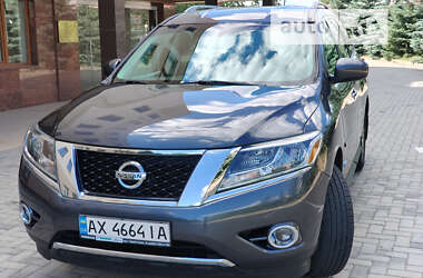 Внедорожник / Кроссовер Nissan Pathfinder 2013 в Харькове