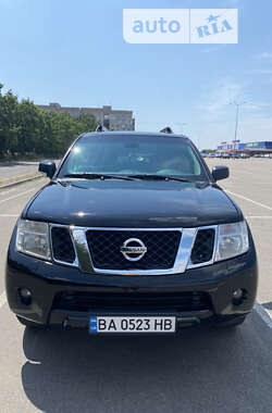 Внедорожник / Кроссовер Nissan Pathfinder 2011 в Кропивницком