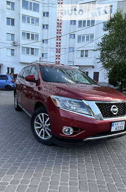 Позашляховик / Кросовер Nissan Pathfinder 2016 в Києві