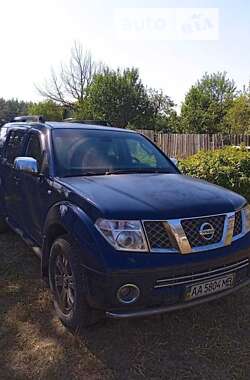 Внедорожник / Кроссовер Nissan Pathfinder 2006 в Киеве