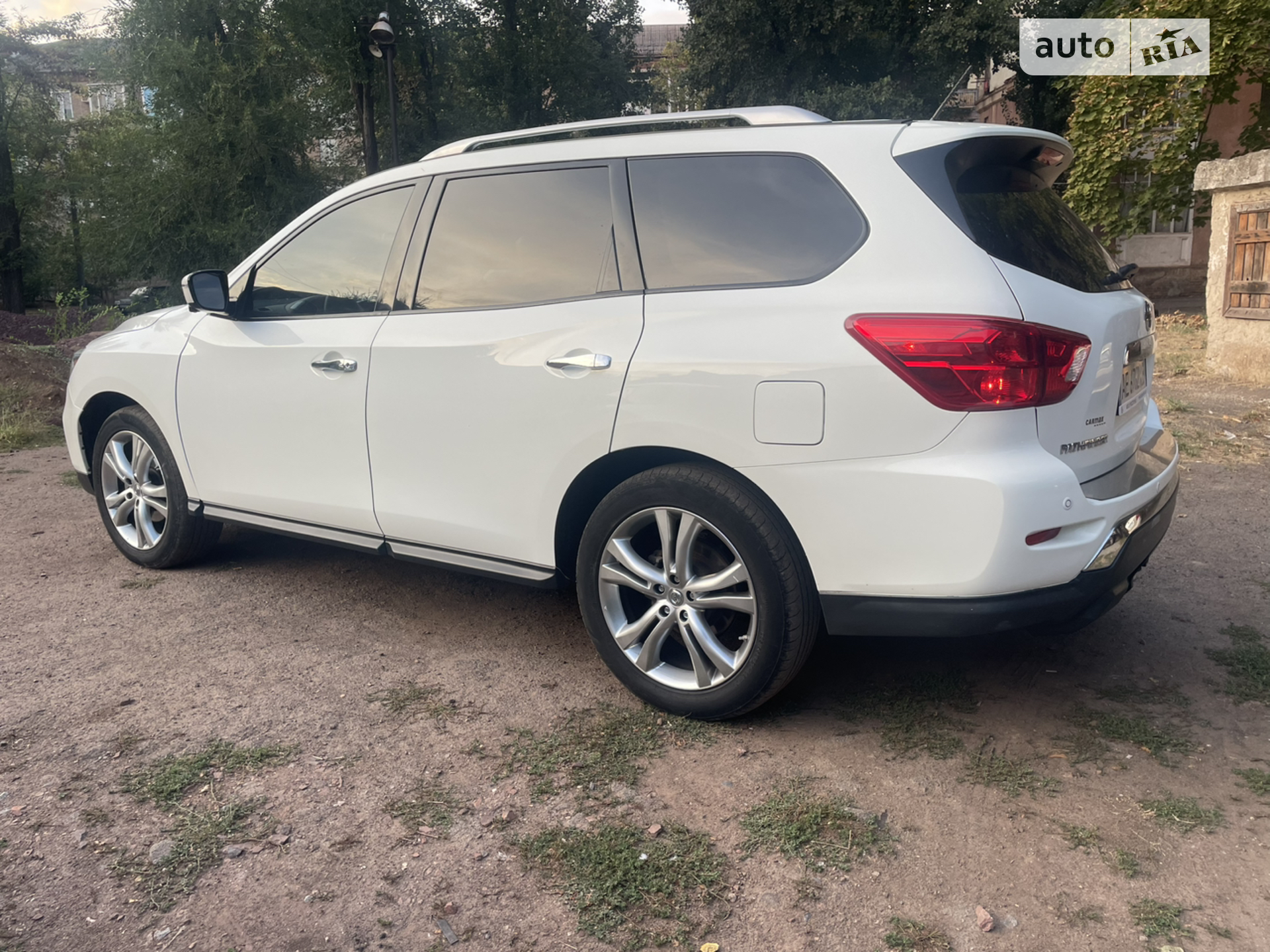 2016 Nissan Pathfinder - мініатюра 5