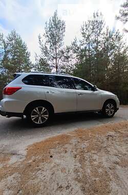 Внедорожник / Кроссовер Nissan Pathfinder 2020 в Броварах