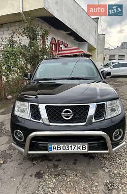 Внедорожник / Кроссовер Nissan Pathfinder 2011 в Черновцах