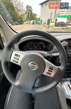 Внедорожник / Кроссовер Nissan Pathfinder 2011 в Черновцах