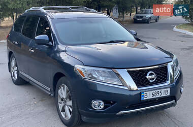 Внедорожник / Кроссовер Nissan Pathfinder 2015 в Полтаве