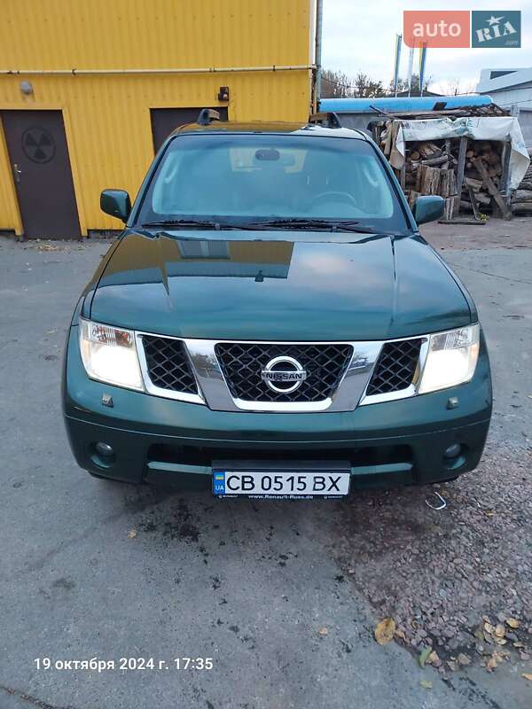 Внедорожник / Кроссовер Nissan Pathfinder 2005 в Чернигове