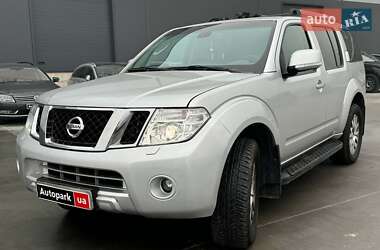 Позашляховик / Кросовер Nissan Pathfinder 2013 в Львові