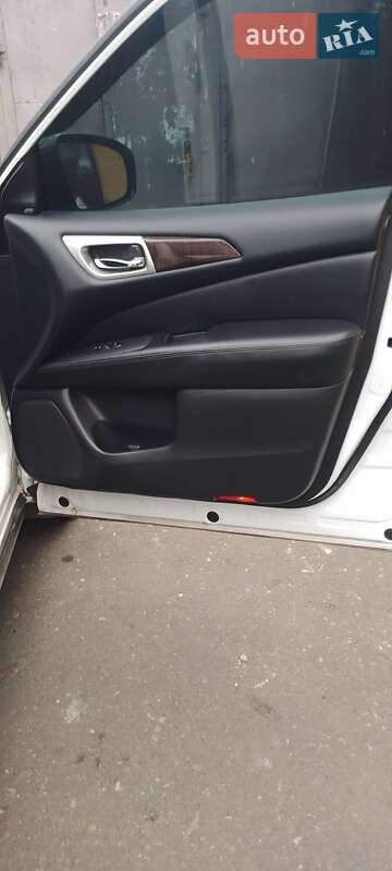 Внедорожник / Кроссовер Nissan Pathfinder 2016 в Одессе фото 37 Внедорожник / Кроссовер Nissan Pathfinder 2016 в Одессе