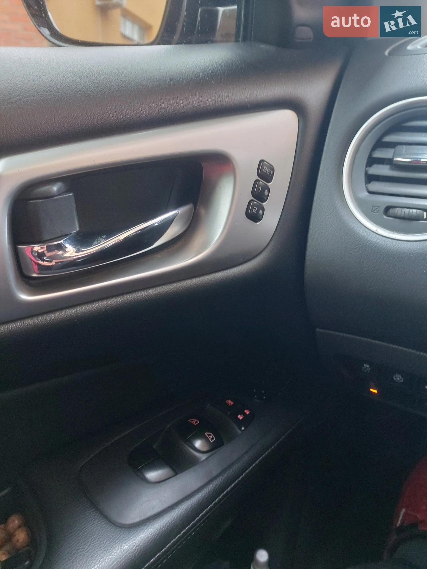 2016 Nissan Pathfinder - мініатюра 48