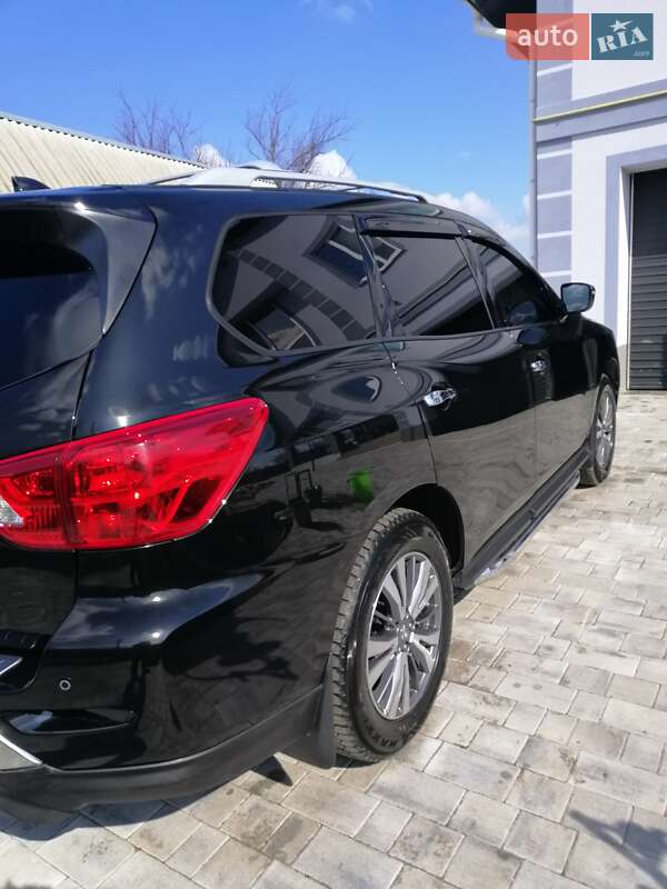 Внедорожник / Кроссовер Nissan Pathfinder 2020 в Калиновке