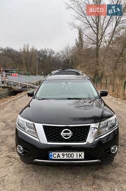 Внедорожник / Кроссовер Nissan Pathfinder 2014 в Черкассах