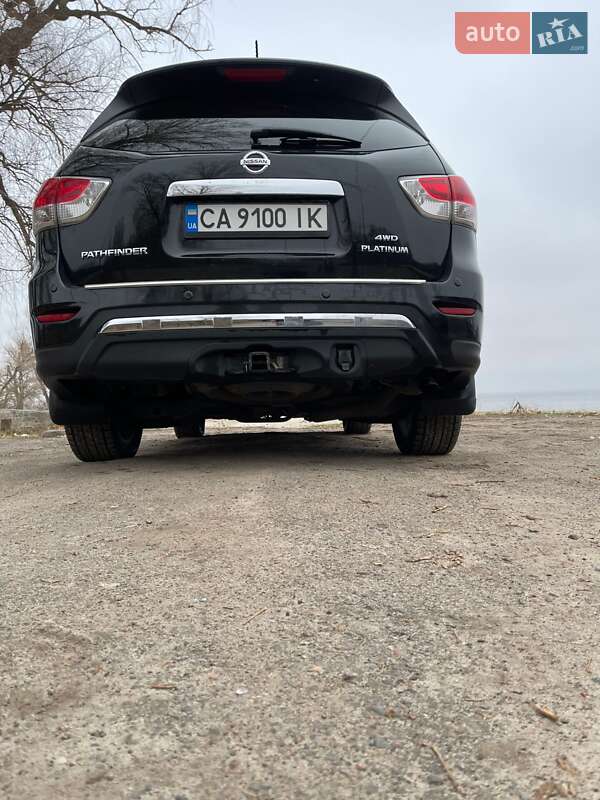 Внедорожник / Кроссовер Nissan Pathfinder 2014 в Черкассах