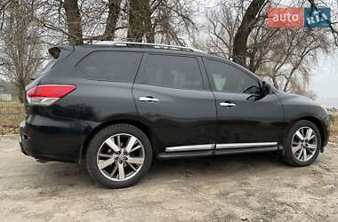 Позашляховик / Кросовер Nissan Pathfinder 2014 в Черкасах