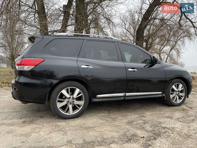 Внедорожник / Кроссовер Nissan Pathfinder 2014 в Черкассах