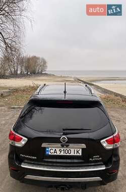 Позашляховик / Кросовер Nissan Pathfinder 2014 в Черкасах