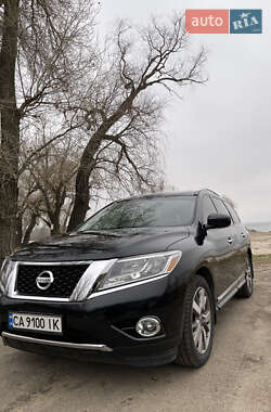 Позашляховик / Кросовер Nissan Pathfinder 2014 в Черкасах