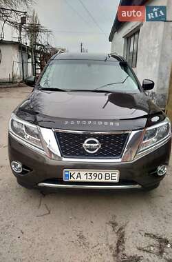 Позашляховик / Кросовер Nissan Pathfinder 2015 в Одесі