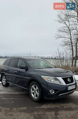 Позашляховик / Кросовер Nissan Pathfinder 2016 в Сумах