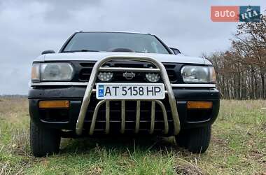 Позашляховик / Кросовер Nissan Pathfinder 1996 в Одесі