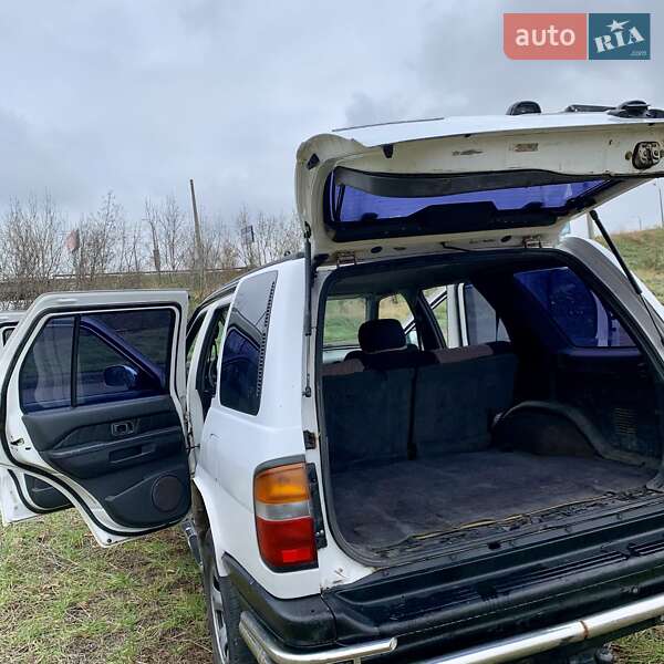 Позашляховик / Кросовер Nissan Pathfinder 1996 в Одесі