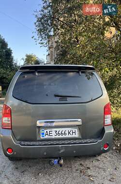 Внедорожник / Кроссовер Nissan Pathfinder 2005 в Львове