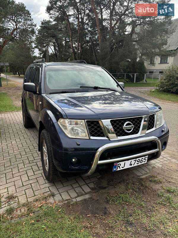 Внедорожник / Кроссовер Nissan Pathfinder 2003 в Белой Церкви