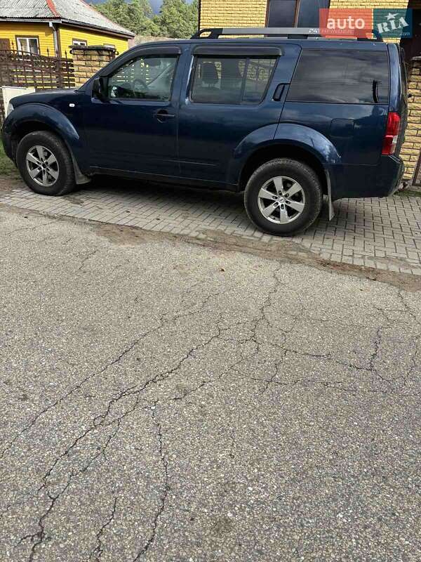 Внедорожник / Кроссовер Nissan Pathfinder 2003 в Белой Церкви