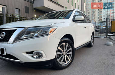 Внедорожник / Кроссовер Nissan Pathfinder 2015 в 