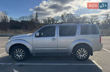 Внедорожник / Кроссовер Nissan Pathfinder 2012 в 