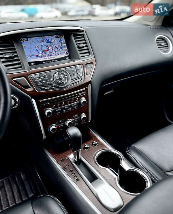 Внедорожник / Кроссовер Nissan Pathfinder 2019 в Киеве