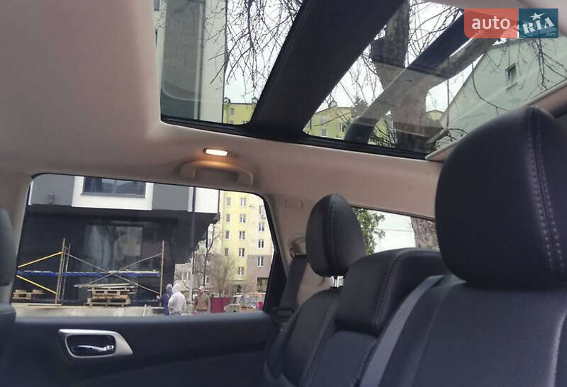 Внедорожник / Кроссовер Nissan Pathfinder 2019 в Львове