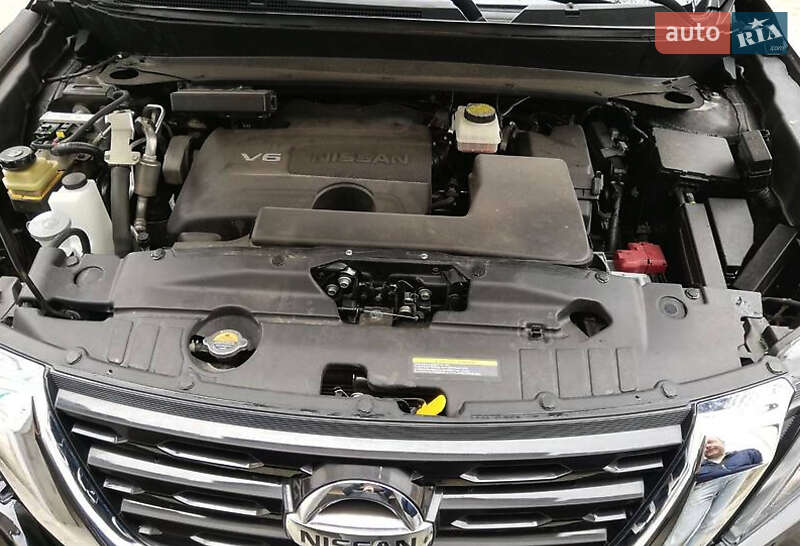 Внедорожник / Кроссовер Nissan Pathfinder 2019 в Львове